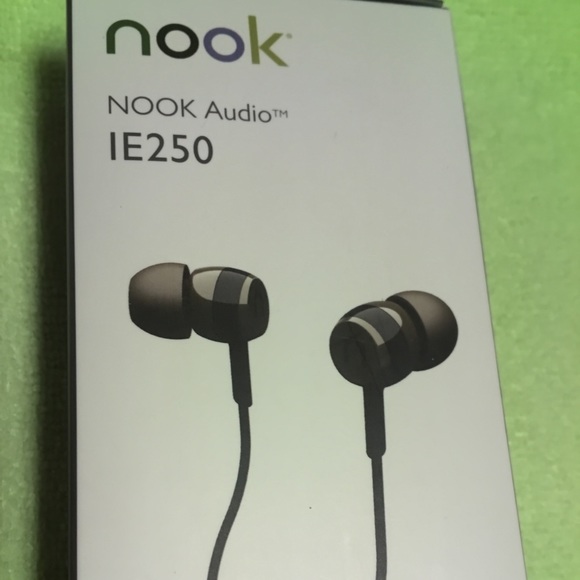 Earbuds - Picture 1 of 2